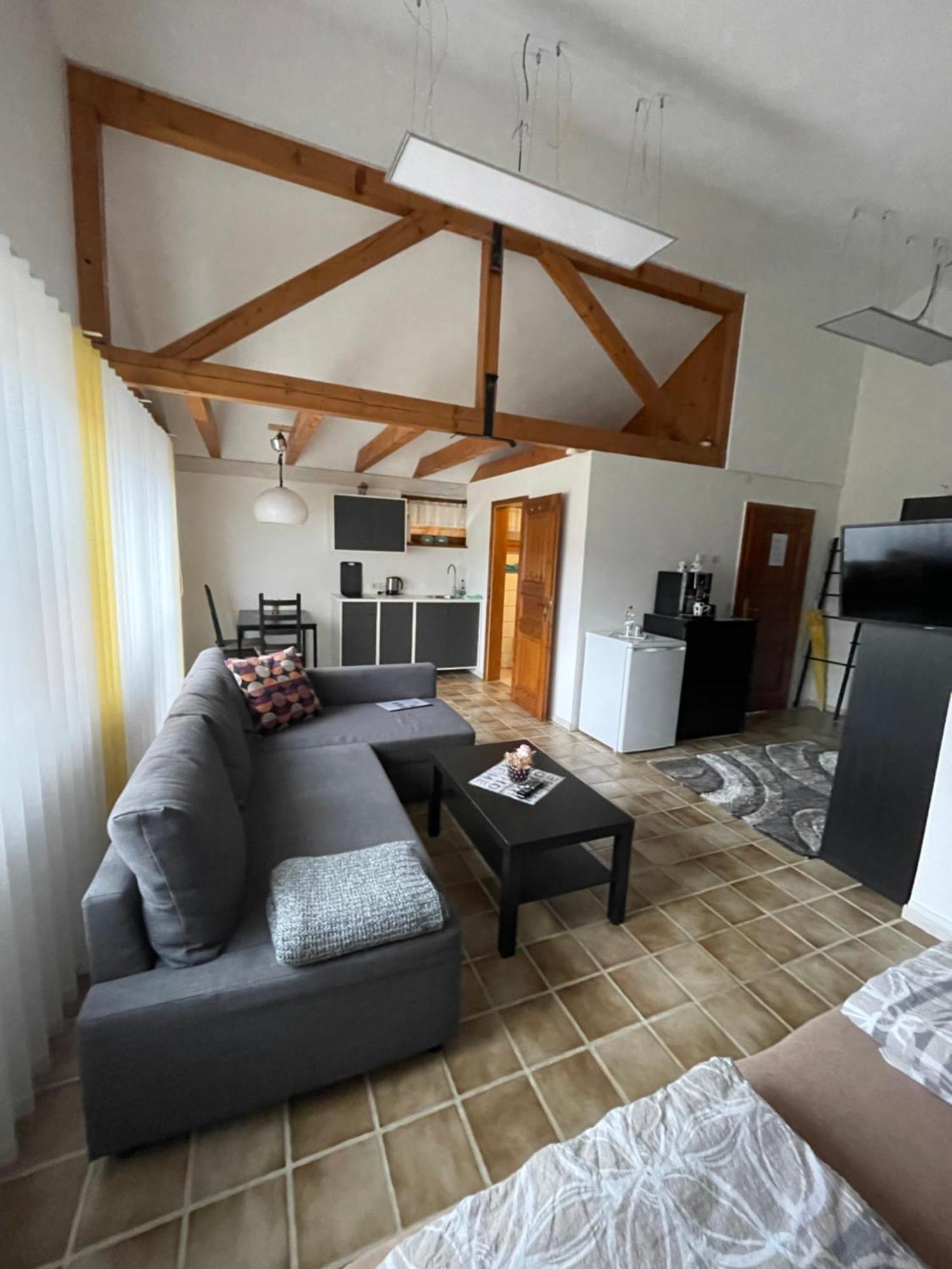 Zimmer In Lautrach מראה חיצוני תמונה